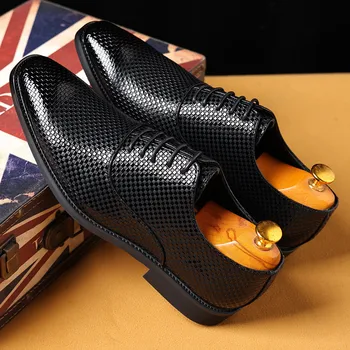 Новые дизайнерские британские Черно-коричневые Оксфордские туфли на шнуровке, Мокасины, Обувь для вечеринки по случаю возвращения домой, выпускного вечера, Zapatos Hombre